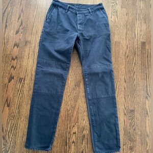 Askov Finlayson Explorer Pant in Navy size 33 (fits 30-31)